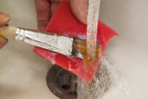 Как очистить кисти от лака. Как мыть кисти. Как очистить кисти от лака. Как мыть кисти.