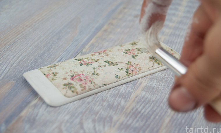 Мелкий набрызг на мобильном телефоне