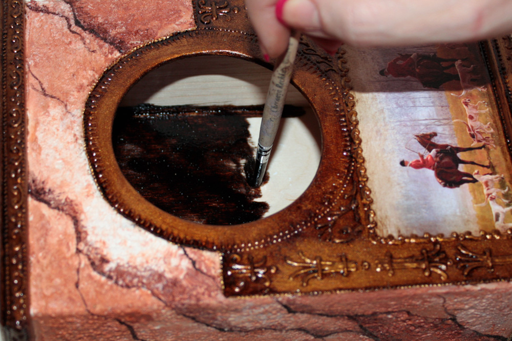 Имитация мрамора и состаренной позолоченной чеканки. Имитация мрамора и состаренной позолоченной чеканки.