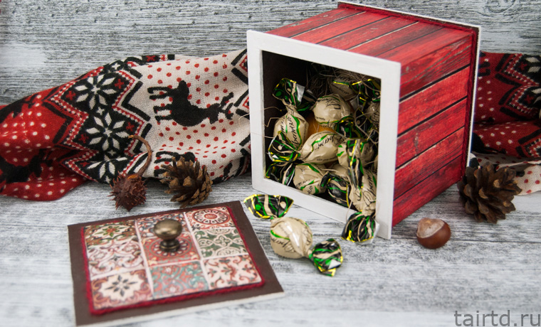 Декупаж новогоднего короба для сладостей Декупаж новогоднего короба для сладостей